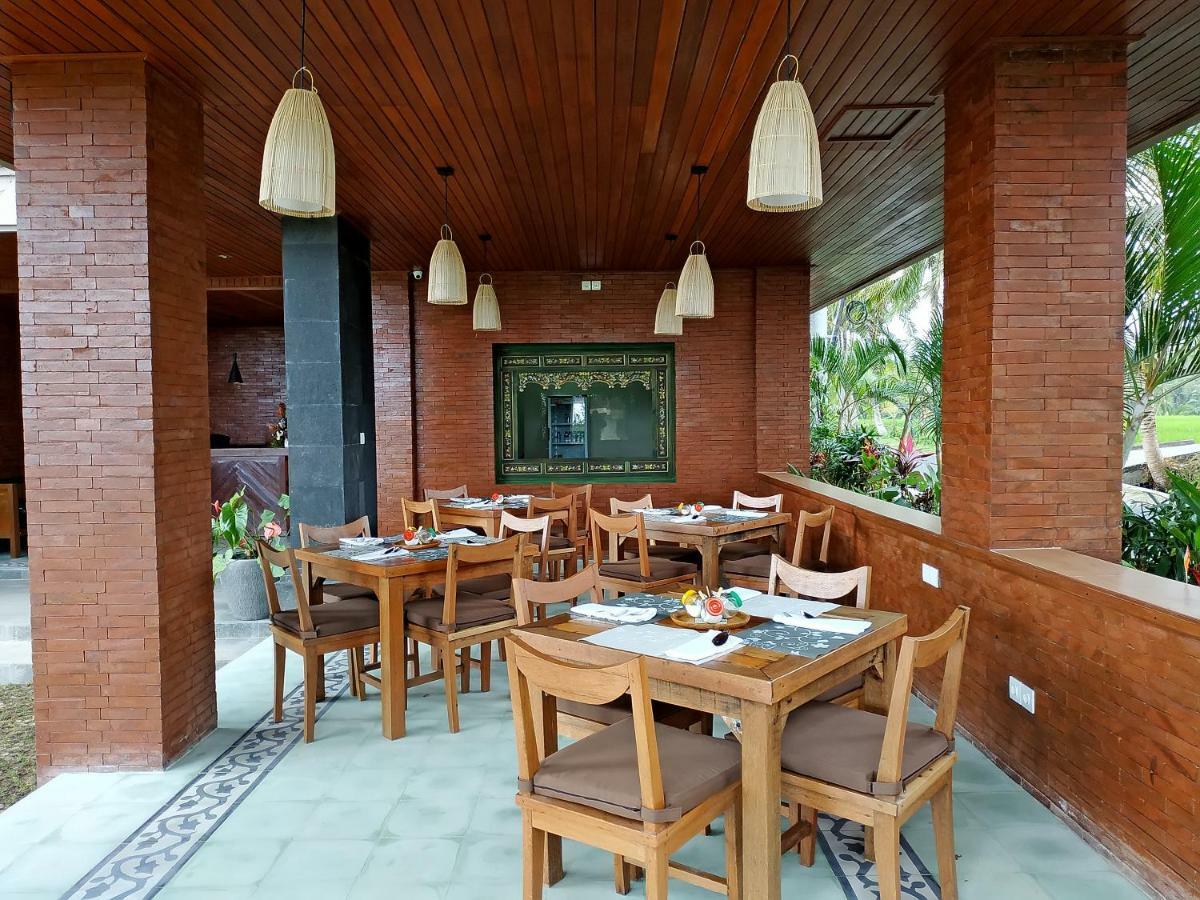 Paon Desa Ubud Esterno foto